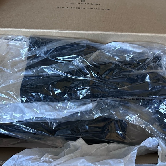 Marc Fisher LTD Gomer Boots - Black - Picture 6 of 13